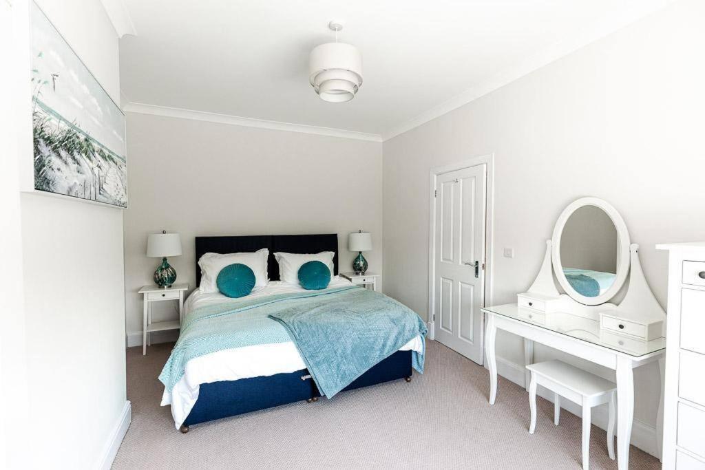 North Beach House - 3 Bedroom Fully Equipped Spacious House Perfect For Family Getaways In Bridlington Exterior photo