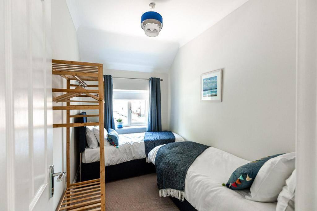 North Beach House - 3 Bedroom Fully Equipped Spacious House Perfect For Family Getaways In Bridlington Exterior photo