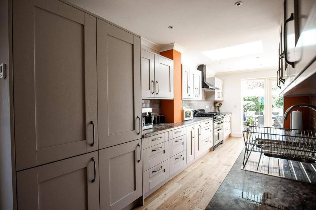 North Beach House - 3 Bedroom Fully Equipped Spacious House Perfect For Family Getaways In Bridlington Exterior photo