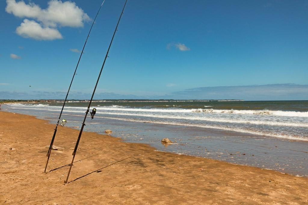 North Beach House - 3 Bedroom Fully Equipped Spacious House Perfect For Family Getaways In Bridlington Exterior photo