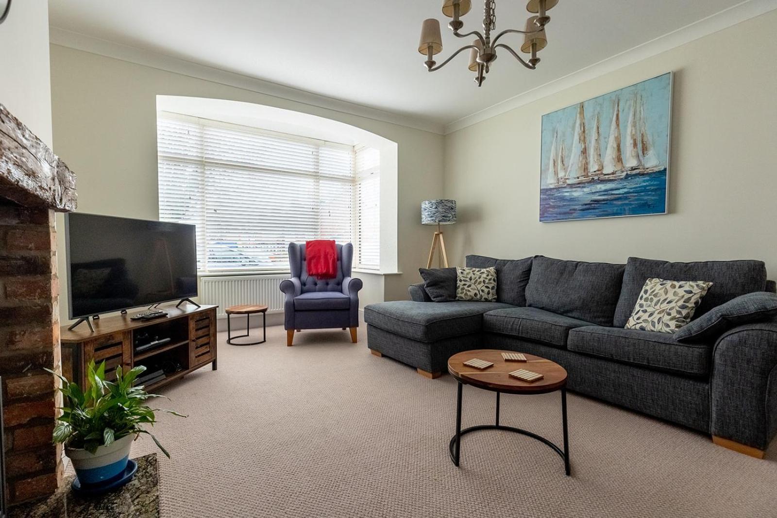 North Beach House - 3 Bedroom Fully Equipped Spacious House Perfect For Family Getaways In Bridlington Exterior photo